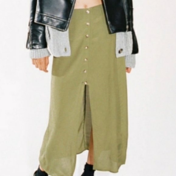 Urban Outfitters Dresses & Skirts - UO▪︎midi skirt